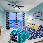 Laketown Wharf 929 By Aneliya