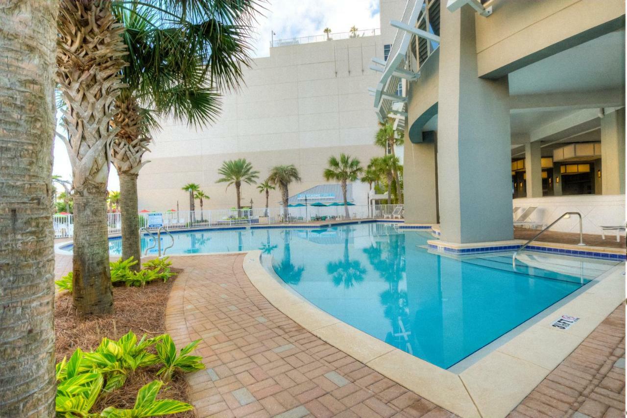 Laketown Wharf 929 By Aneliya *
